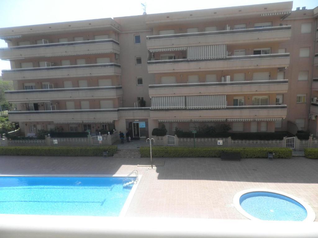 Rvhotels Apartamentos Ses Illes Blanes Extérieur photo