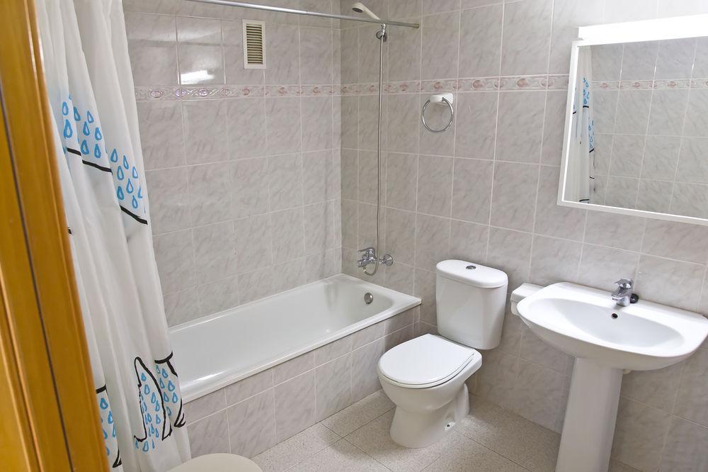 Rvhotels Apartamentos Ses Illes Blanes Extérieur photo